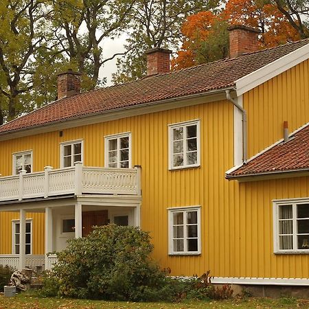 Hallebergs Bed&Breakfast Skara Buitenkant foto
