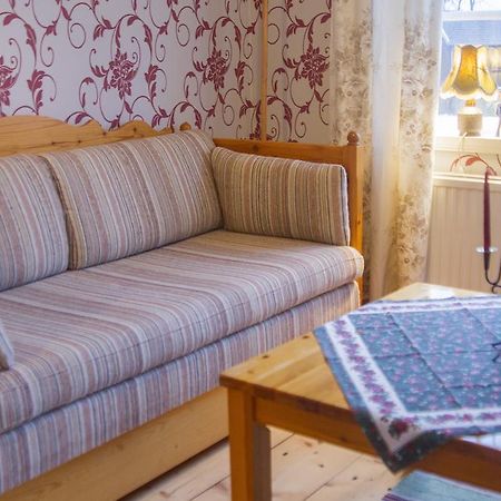 Hallebergs Bed&Breakfast Skara Buitenkant foto