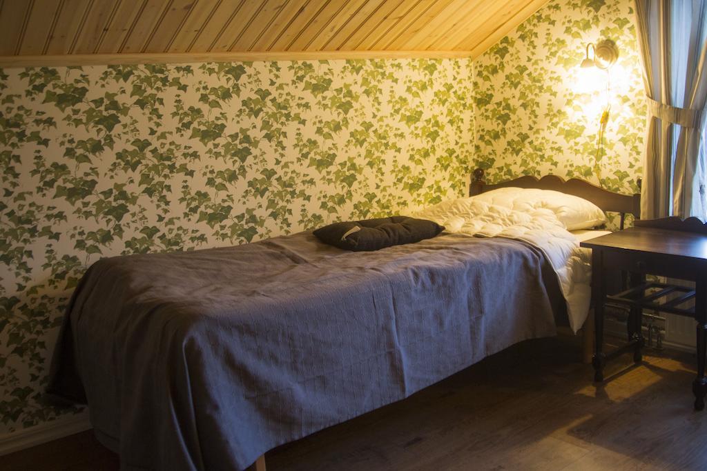 Hallebergs Bed&Breakfast Skara Buitenkant foto