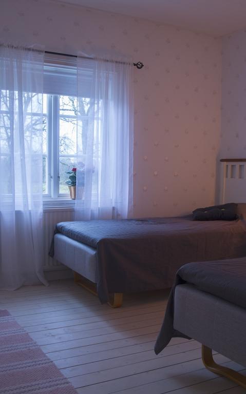 Hallebergs Bed&Breakfast Skara Kamer foto