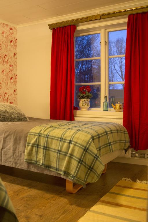 Hallebergs Bed&Breakfast Skara Buitenkant foto