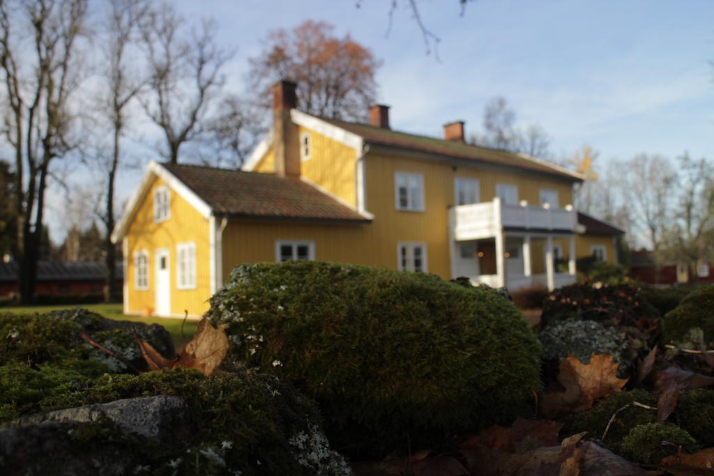 Hallebergs Bed&Breakfast Skara Buitenkant foto