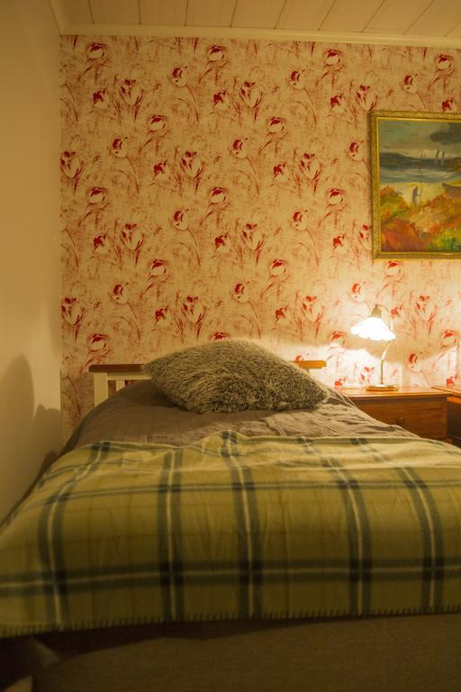 Hallebergs Bed&Breakfast Skara Kamer foto
